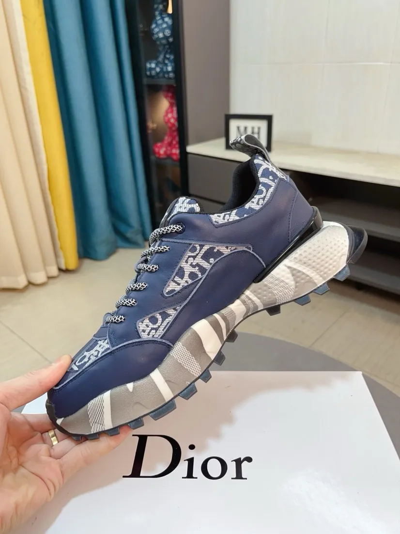 Men's men's shoes 💰458🌹🌹【Dior】Best-selling official website world premiere🔝High-end men's shoes brand official website latest series: The upper is made of imported cowhide with specially designed fabrics➕Mesh breathable lining. Make walking more convenient and comfortable! Compared with the official quality, Midea’s 1:1 replica. Create a fashionable personality to set off your uniqueness! A must-have for trendy men! Classic style. Men's sizes: 38-44.